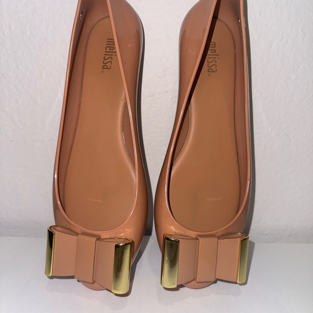 Melissa Tan Gold Flats with Sleek Design - Picture 2 of 5